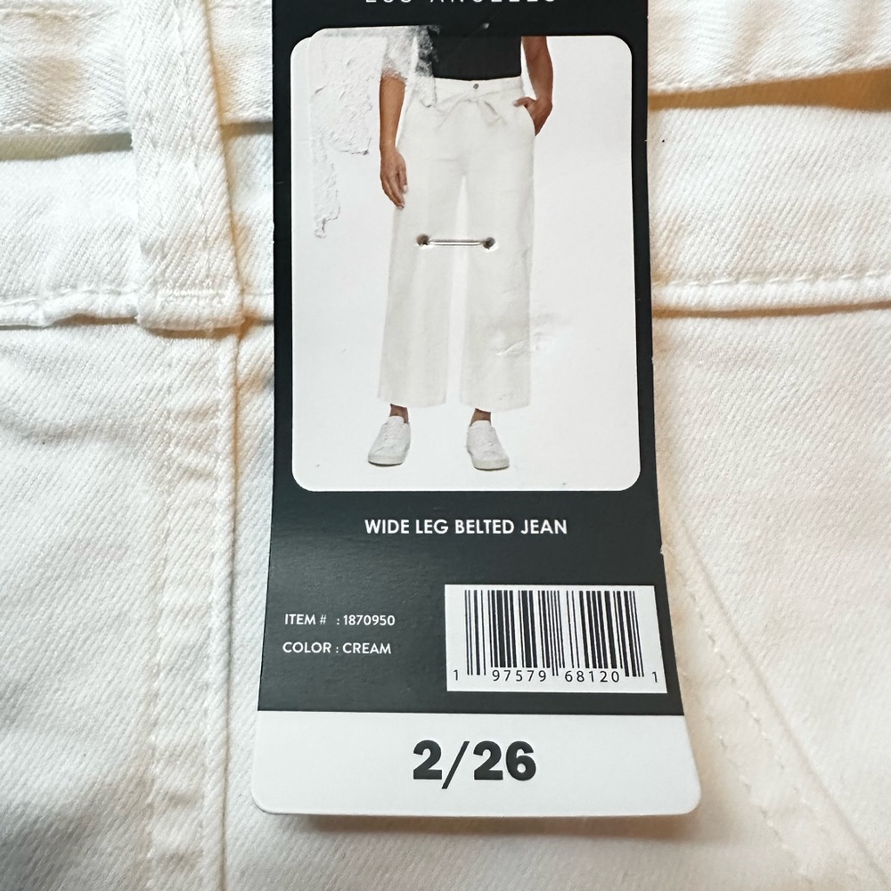 Wide Leg Belted Jeans in Cream